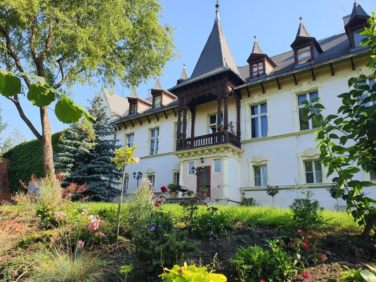 Palac Lawica- Splywy Przelomem Bardzkim Kłodzko Exteriör bild