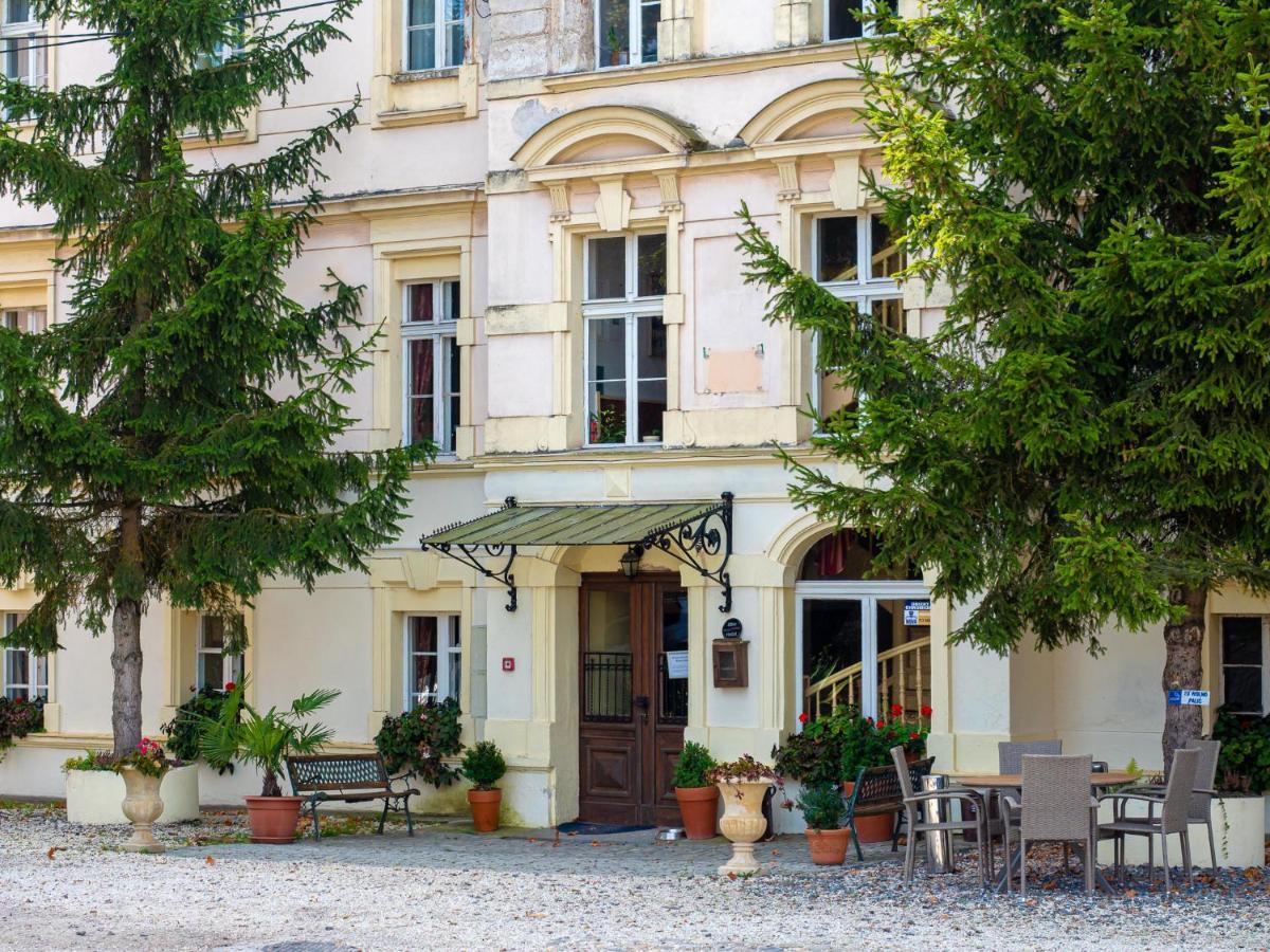 Palac Lawica- Splywy Przelomem Bardzkim Kłodzko Exteriör bild